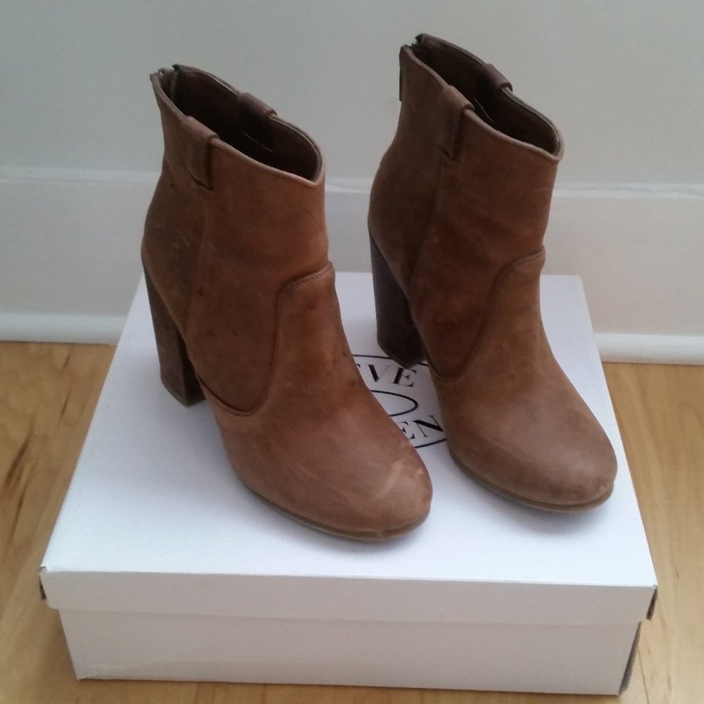 STEVE MADDEN -Captivee Boot - Picture 2 of 6